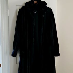 Fabulous Fur XL Black Mink Faux Fur
